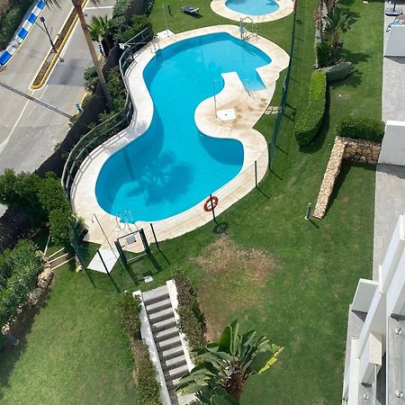 Precioso ático, nuevo, a 50m de la playa, Manilva Apartamento Exterior foto