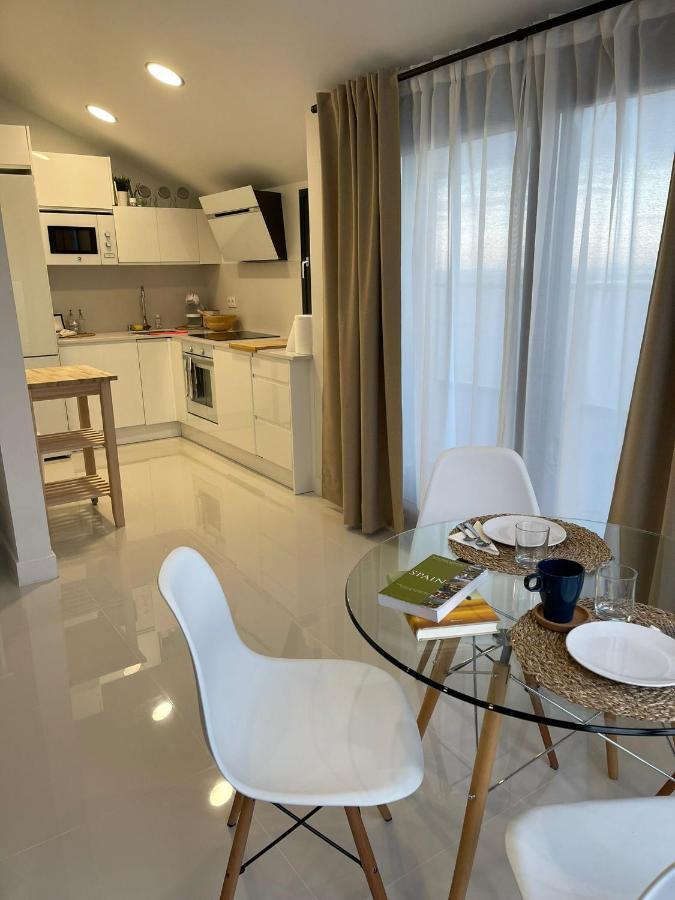 Precioso ático, nuevo, a 50m de la playa, Manilva Apartamento Exterior foto