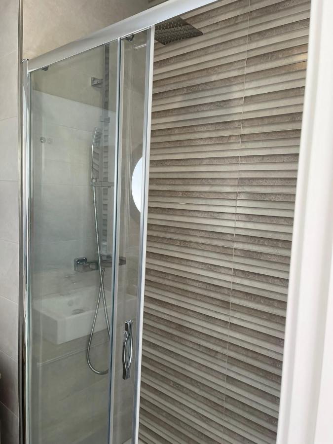 Precioso ático, nuevo, a 50m de la playa, Manilva Apartamento Exterior foto