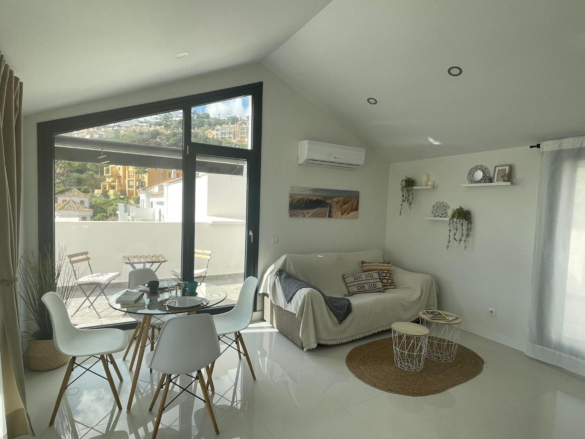 Precioso ático, nuevo, a 50m de la playa, Manilva Apartamento Exterior foto